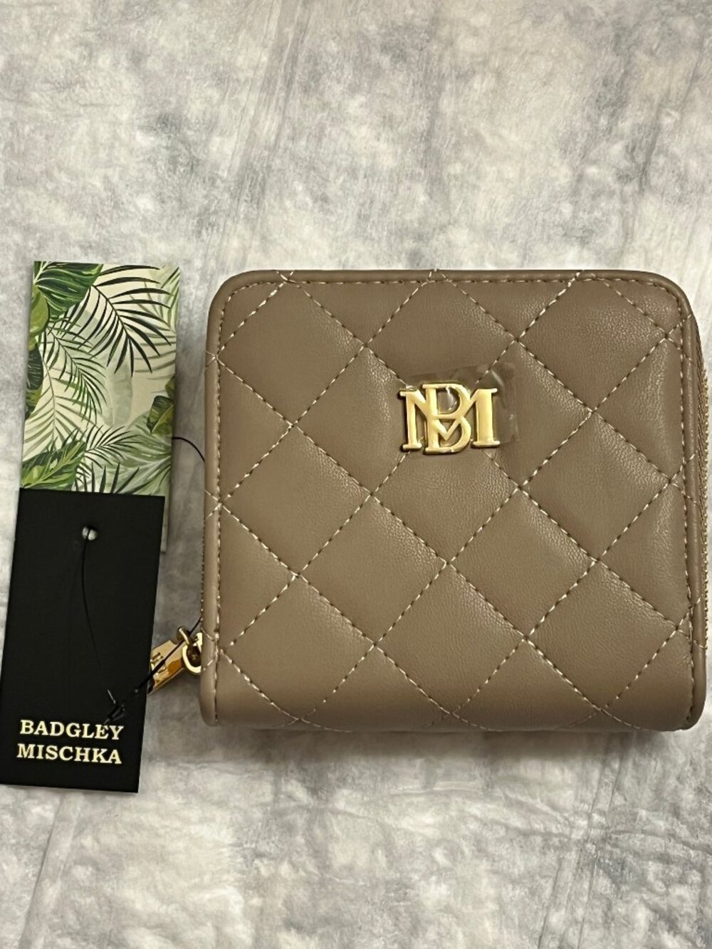 NWT!! Badgley Mischka Taupe Quilted Coin Purse Wallet